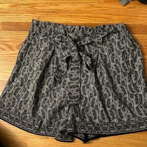 Max Studio paperbag-style shorts